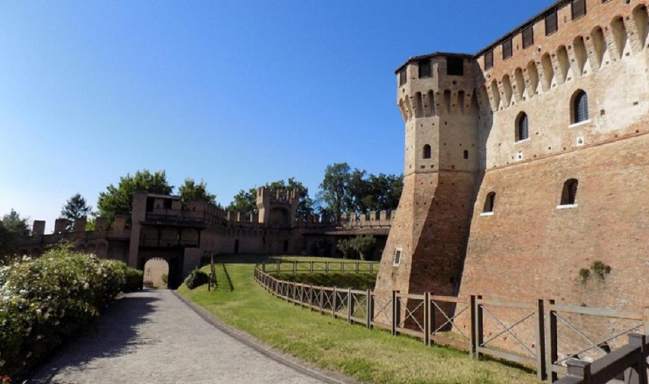 La Pulcia B&B Gradara Exterior photo