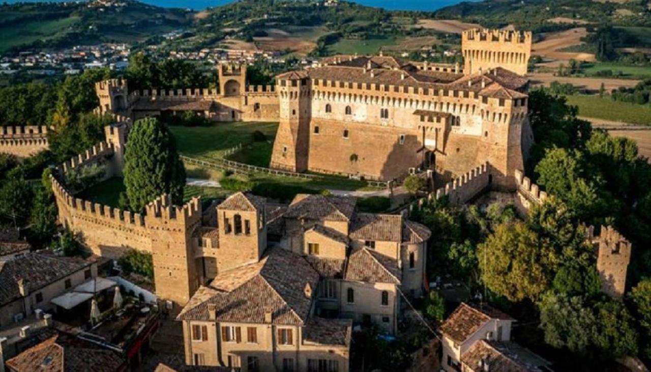 La Pulcia B&B Gradara Exterior photo