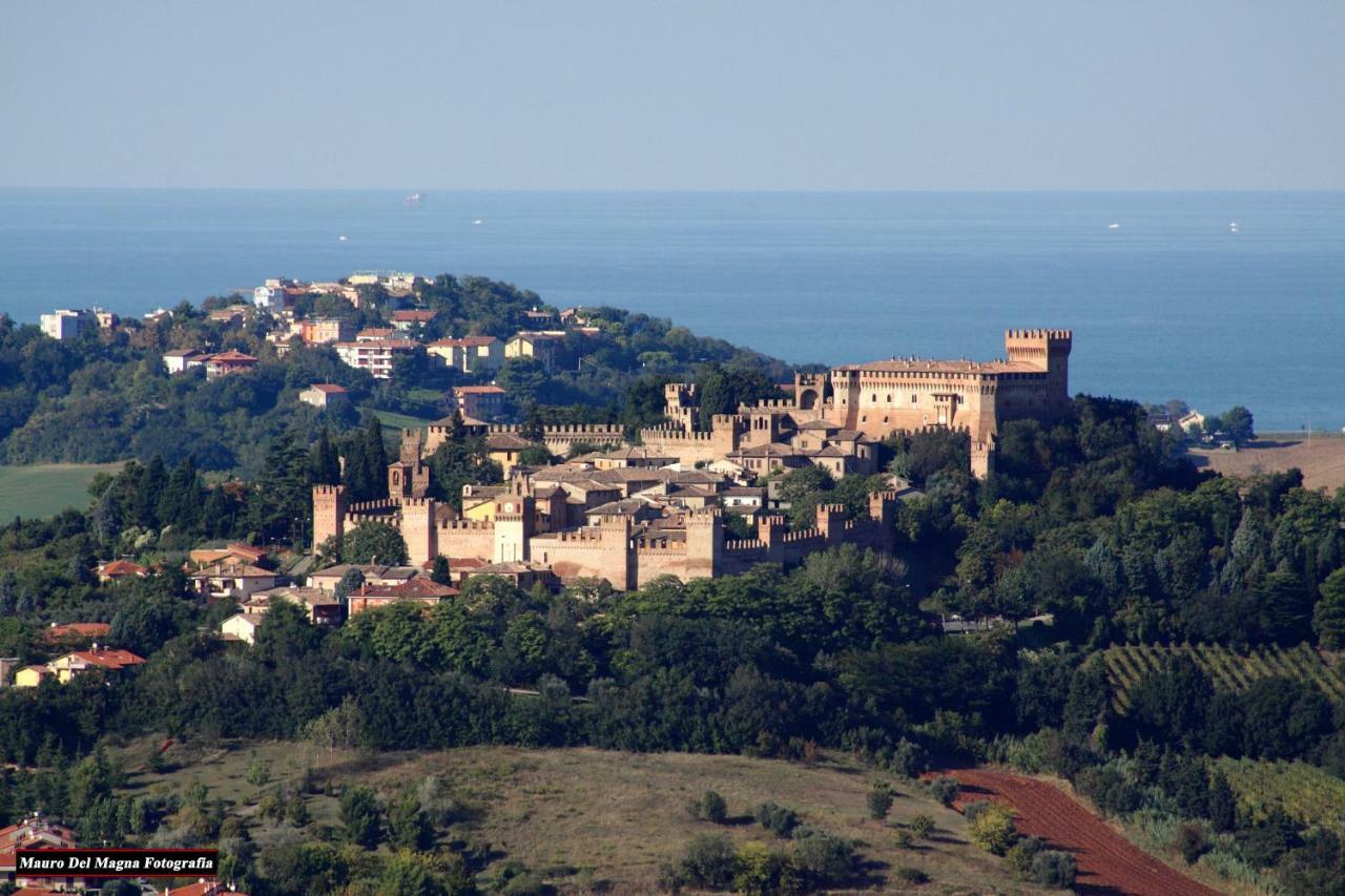 La Pulcia B&B Gradara Exterior photo